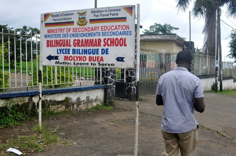 At least 6 students died in a school in Cameroon attacked by militants