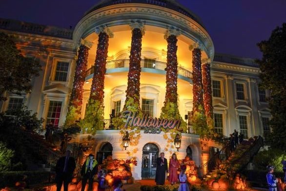 On the evening of the 25th local time, the White House held a Halloween celebration.