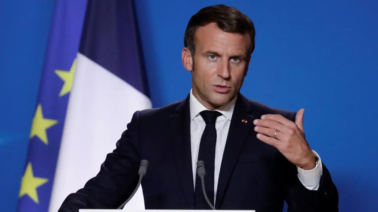 French President Macron has been released from quarantine and has now gone to Breganssonburg.