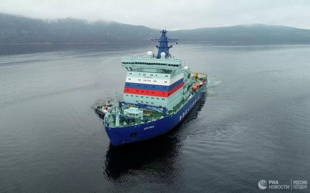Russia will build 3 nuclear-powered icebreakers to develop the Arctic, with a displacement comparable to that of a large aircraft carrier