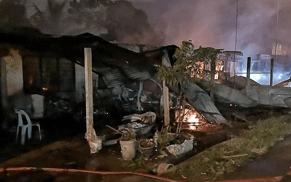 Fire in Klang - Malaysia 5 people died