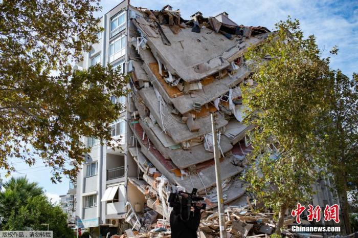 Aegean earthquake killed 98 people in Turkey authorities will speed up resettlement of victims