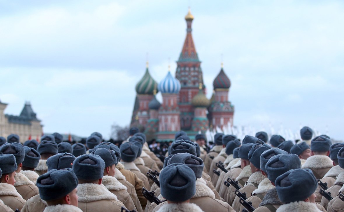Russian Pandemic : Cancelled in Nov 7 Red Square Military Parade