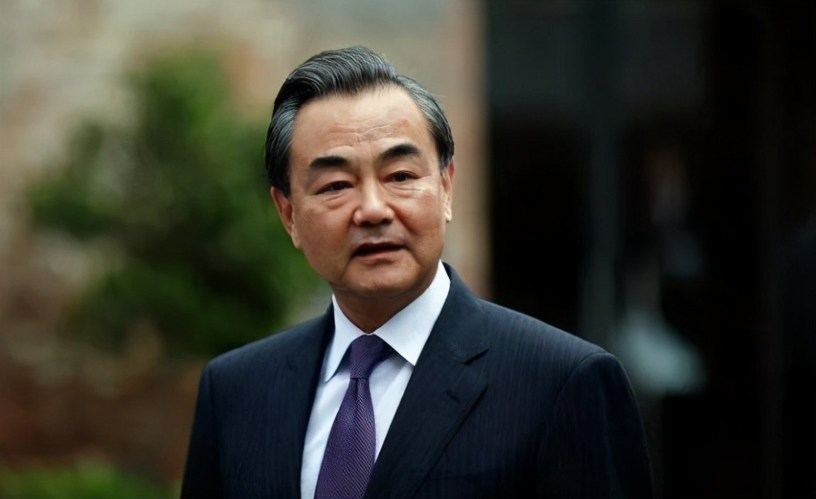 China Foreign Minister Wang Yi's visit Japan and South Korea. Japanese media released a information with ulterior motives. what did he intended to do?