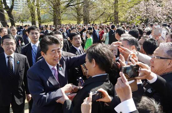 Misappropriation of more than 8 million funds to entertain voters? Abe's response: will fully cooperate with the search