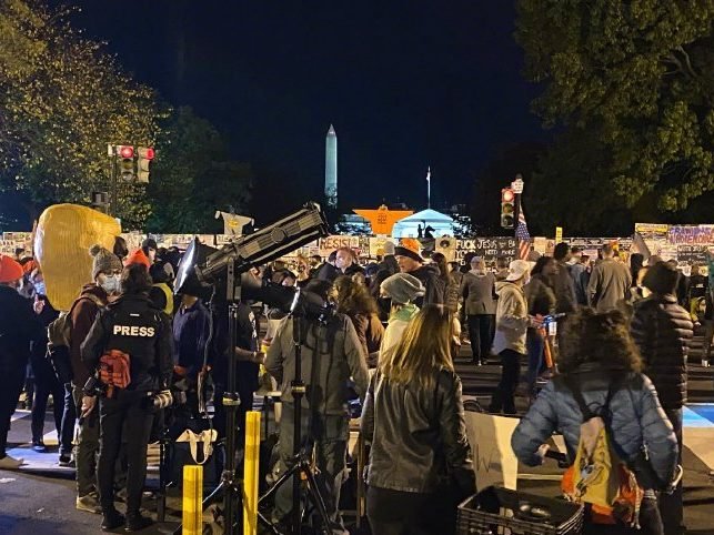 Trump And Biden supporters clashed Nearby White House