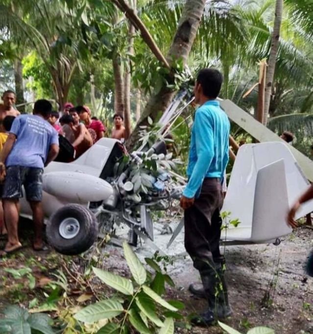 A plane crash in the Philippines killed one person or caught a coconut tree due to improper operation