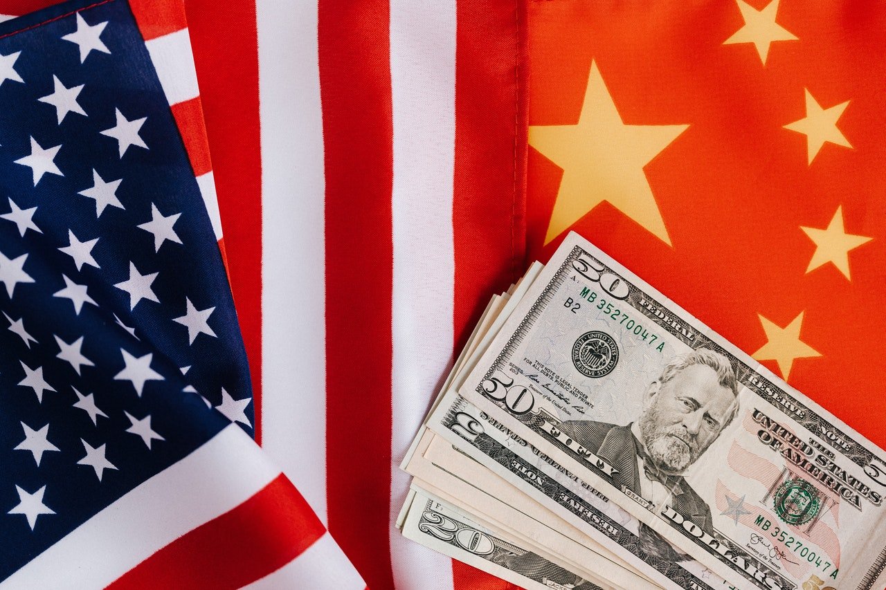 Jeffrey Bader, a former senior U.S. security official, believes that United States should not exaggerate or misunderstand China's challenges.