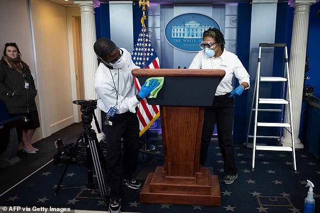 Before Biden enters the house, the White House will carry out comprehensive disinfection and cleaning.