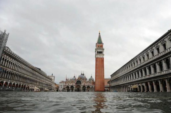 Flood control system failed to start in time. Venice, Italy, was flooded again