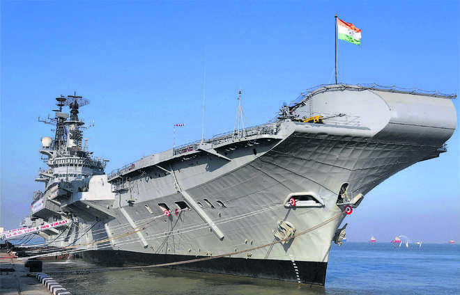 India's "Vikrant" aircraft carrier conducts first mooring test