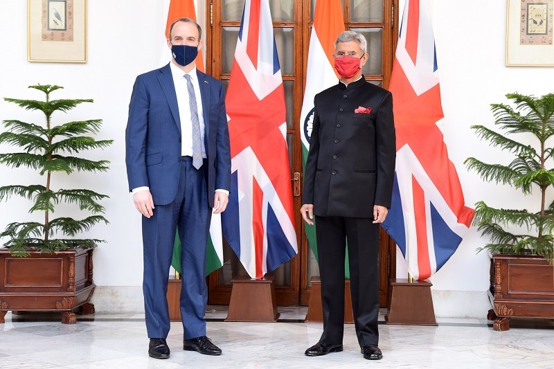 British and Indian Foreign Ministers met in New Delhi. Britain attracted India to be a guest country at the Seven-nation Summit.
