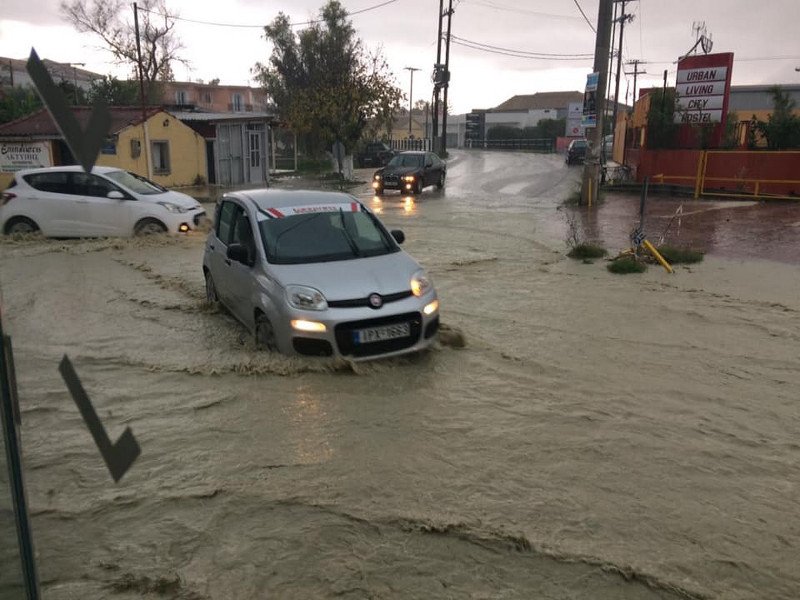 Traffic disruptions, water accumulation of houses... Heavy rains hit the island of Zakynthos, Greece