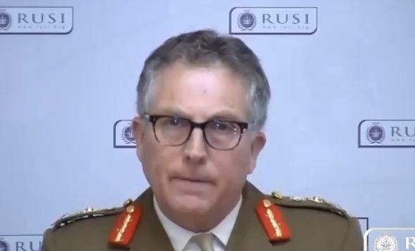 Russian navy "shows off its muscles" in the British backyard? Senior British military official: We are also going to the Russian backyard.