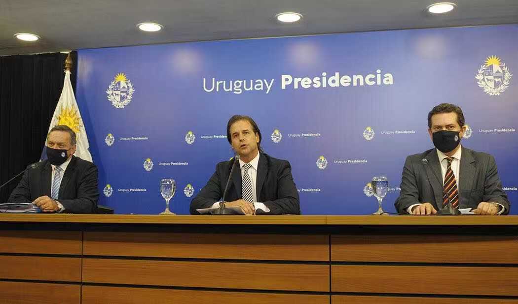 Uruguay anti-chokes FA: You are racial discrimination