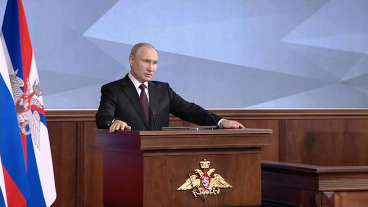 Putin demands that the Russian army respond quickly to possible military threats in the West.