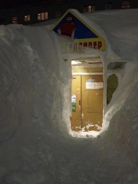 Norisk, Russia, suffered heavy snowfall in November, doubles compared with previous years.
