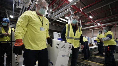 Mexico receives the first batch of Pfizer coronavirus vaccine in Latin America