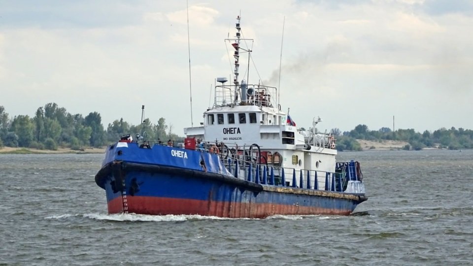A Russian fishing boat with 19 people sank in the Barents Sea.