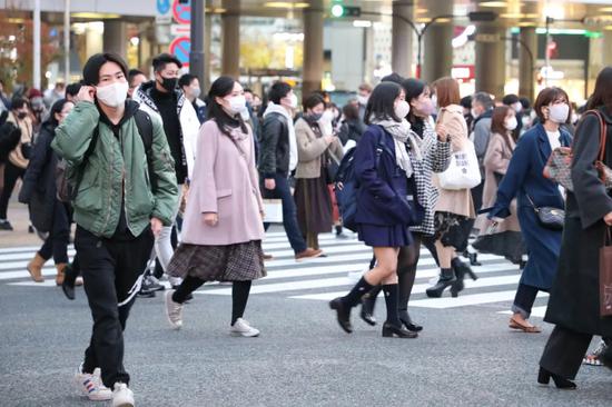 In the year since the outbreak of the novel coronavirus in Japan, more than 300,000 people have been infected.
