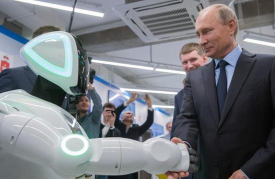 Putin said he didn't want AI robots to be president: they have no hearts
