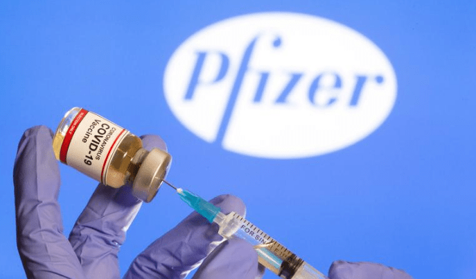 Another medical doctor in Alaska received first aid after receiving Pfizer vaccine.