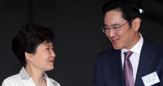 Samsung's head and Park Geun-hye were imprisoned in the same prison and quarantined for 4 weeks before going to prison.