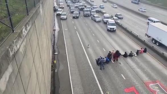 12 people arrested for participating in protests in Seattle, USA