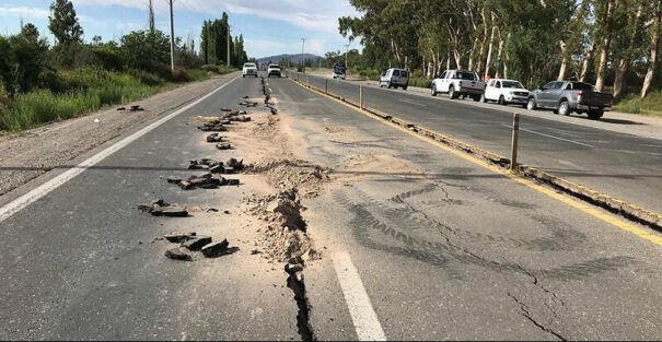 At least 11 people were injured in the strong earthquake in Argentina. The president will visit the disaster area.