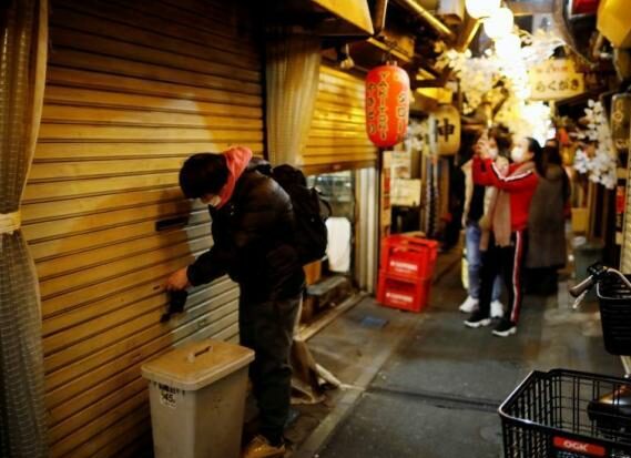 The number of coronavirus deaths in Tokyo, Japan has soared, and the workload of crematoriums has doubled.
