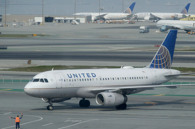 United Airlines will provide coronavirus testing for passengers starting in February with a net loss of $7.1 billion in 2020.