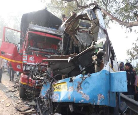 A car accident in Uttar Pradesh, India, has killed 10 people and injured 12.
