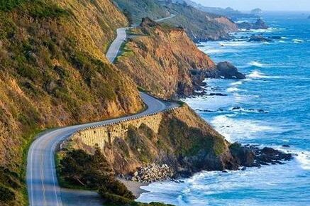 California Highway 1 partially "falls into the sea"