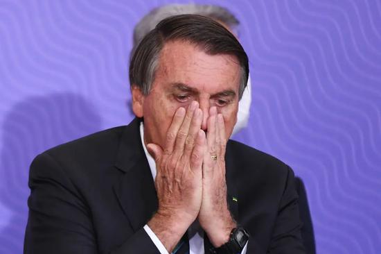 Bolsonaro: Brazil is bankrupt