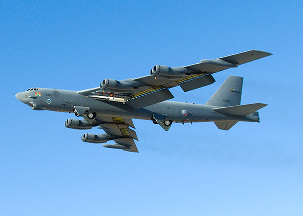 The U.S. military sent two B-52 bombers to the Middle East. American media: May want to deter Iran