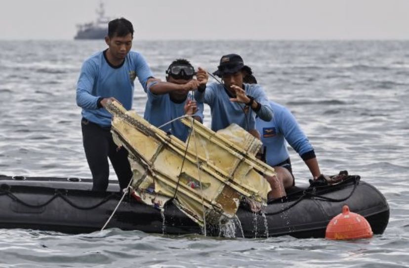 62 people were killed in the passenger plane crash. Indonesian sea mourned the victims.