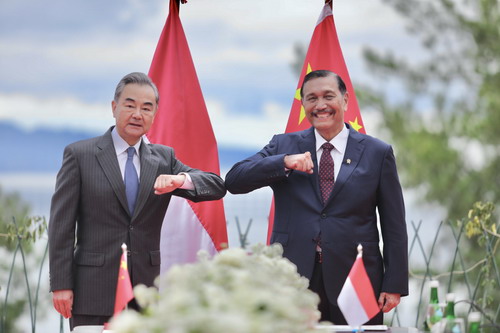 Wang Yi met with Luhute, leader of Indonesia's cooperation with China and Minister of Co-ordination: The two sides should jointly maintain digital security and build a network security community.