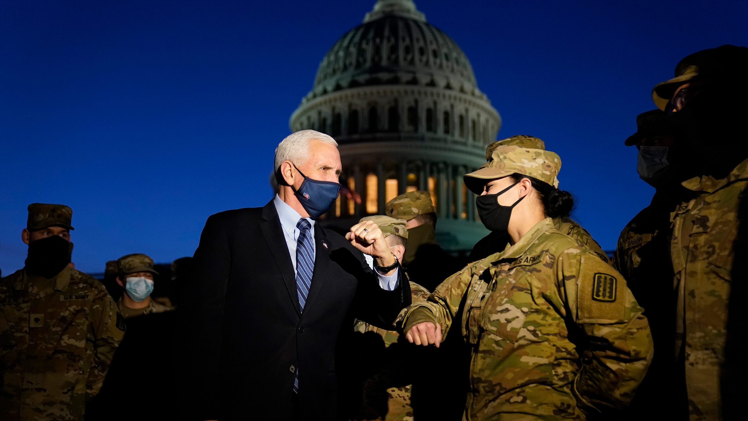 Pence unexpectedly appeared in the United States Congress and instructed the National Guard to ensure the safety of the new president's inauguration.