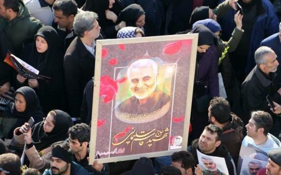 On the first anniversary of Suleimani's death, the war is imminent under the confrontation between the United States and Iran?