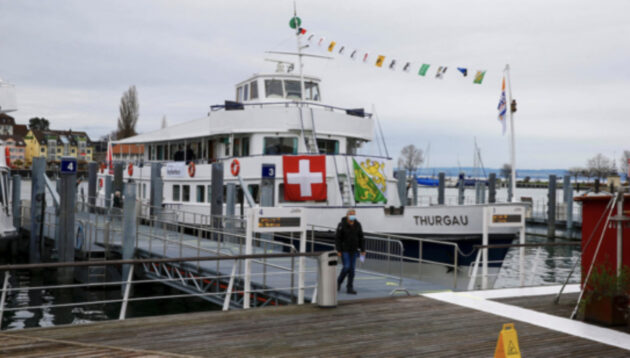 Swiss cruise ship has been converted into a coronavirus vaccination center and can stay in three towns.