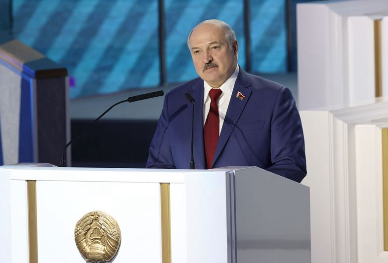 Lukashenka: The referendum on the new constitution of Belarus will be completed by the end of 2021.