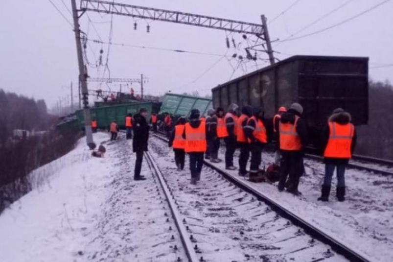 image 599 A train derailed in Amur Oblast in the Russian Far East