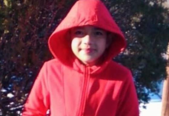 An 11-year-old boy died in his home bed in the cold in the United States, suspected to have died of hypothermia.