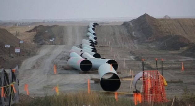 U.S. pipeline companies briefly suffered a server failure