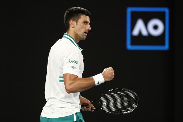 Nine crowns! Djokovic swept Medvedov and won the Australian Open for the ninth time.