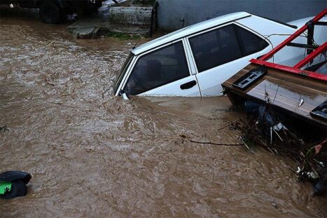 After heavy rainfall and landslides, the southern islands of Italy were hit by storms again.