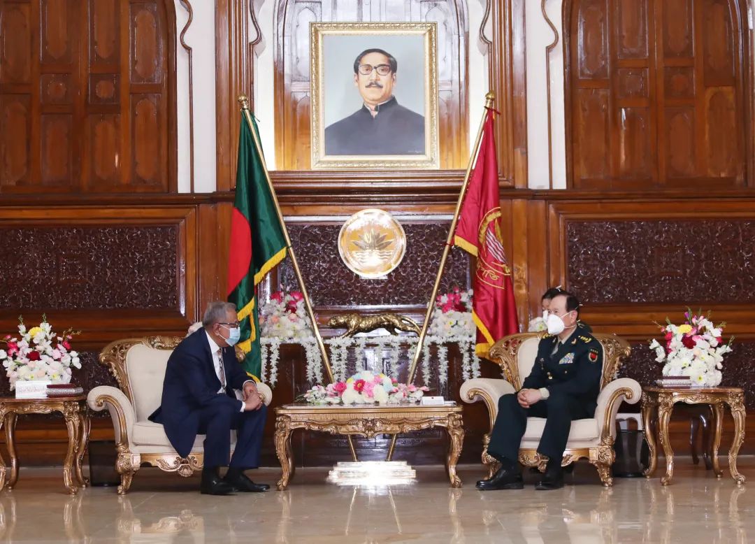 Bangladeshi President Hamid met with Chinese State Councilor and Defense Minister Wei Fenghe