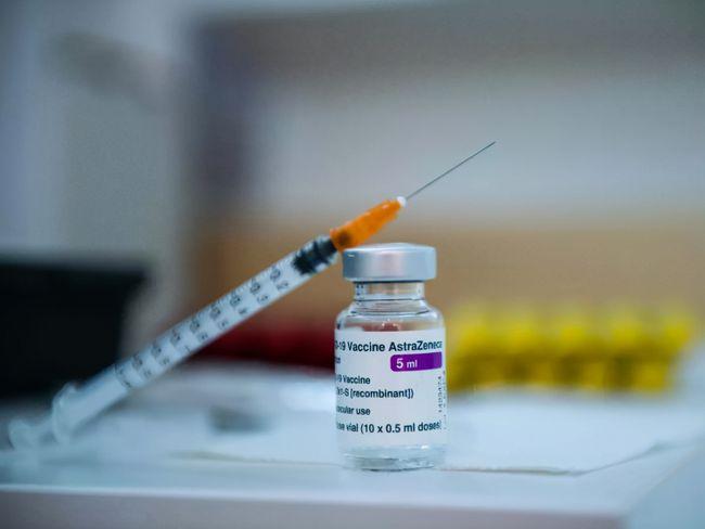 The EU will not renew its vaccine contract with AstraZeneca and will turn to Pfizer