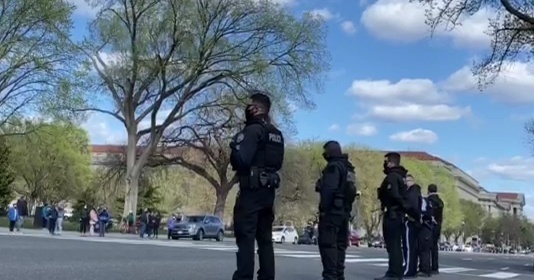 An attack on the police outside the U.S. Congress Building resulted in one death and one injury to the police. The suspect was shot dead.