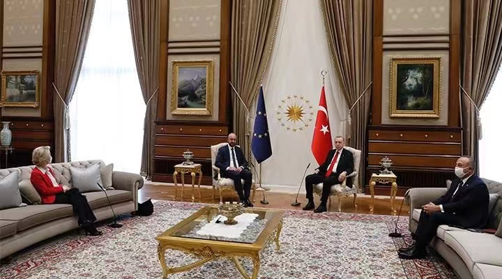 A chair to "host" two EU leaders? A spokesman for the Turkish Ministry of Foreign Affairs responded